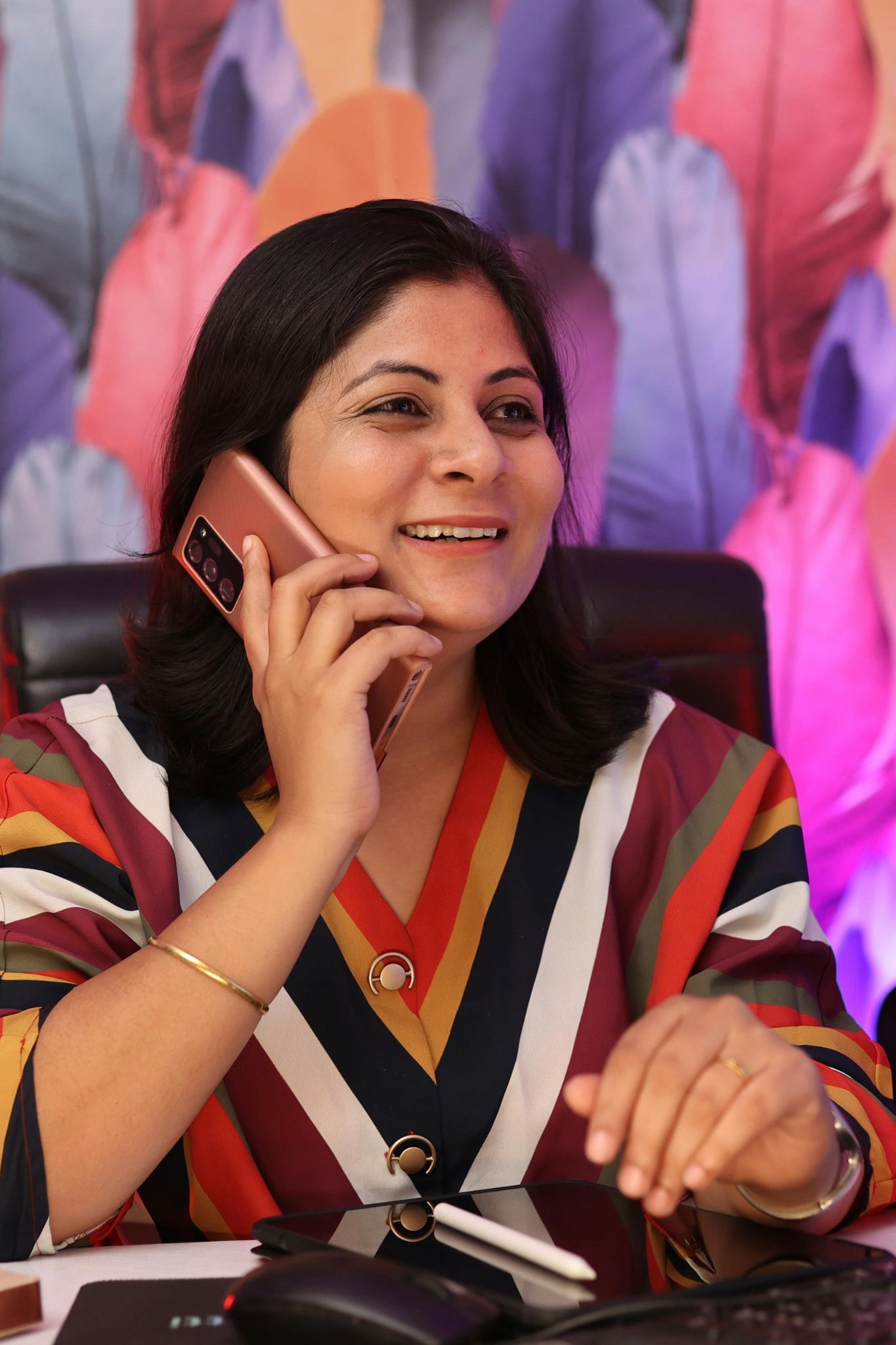 Neha Kapoor HR Executive avatar with five-star client testimonial for Go Beyond Facts website services.